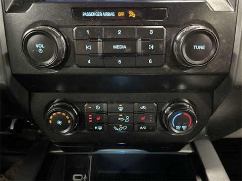 Used 2019 Ford F150 XLT w/ Equipment Group 302A Luxury image 20