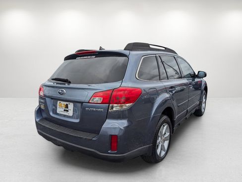 Used 2014 Subaru Outback 2.5i Limited w/ Moonroof Package image 5