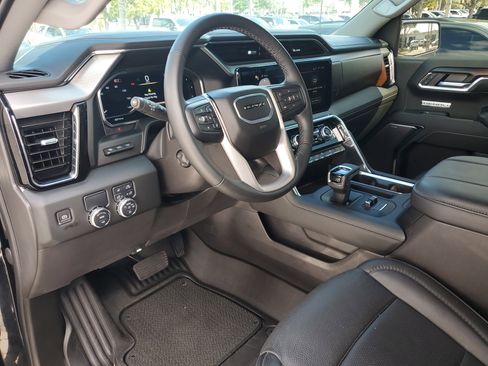 Used 2024 GMC Sierra 1500 Denali w/ Technology Package image 10