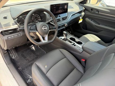 New 2026 Nissan Altima 2.5 SV FWD image 12