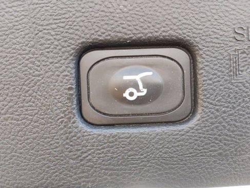 Used 2022 Ford Edge ST w/ Equipment Group 401A image 11