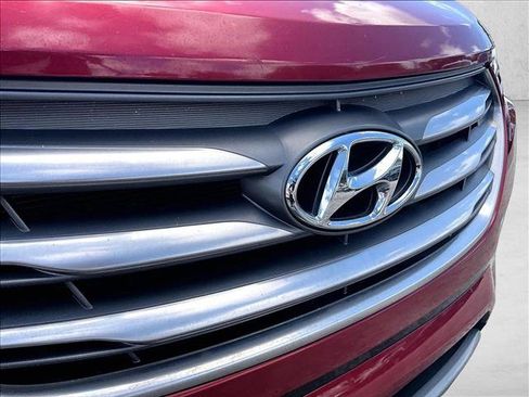 Used 2017 Hyundai Santa Fe Sport FWD image 29