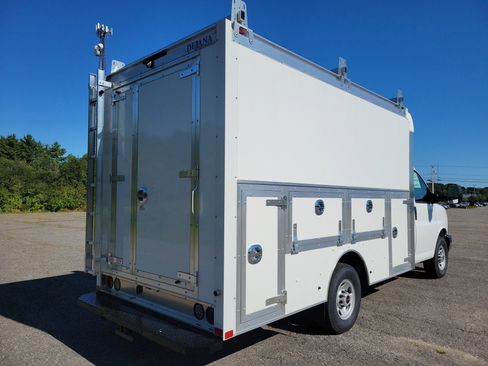 New 2025 GMC Savana 3500 w/ Power Convenience Package image 5