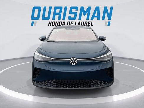 Used 2023 Volkswagen ID.4 Pro image 3