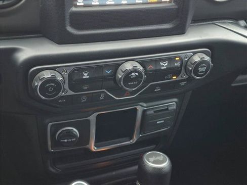 Used 2022 Jeep Wrangler Unlimited Sport AWD/4WD image 15