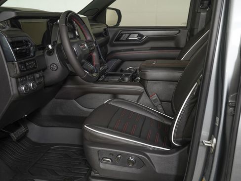 Used 2026 GMC Yukon AT4 Ultimate AWD/4WD image 15