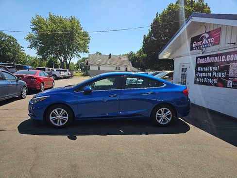 Used 2016 Chevrolet Cruze LT w/ Convenience Package FWD image 6