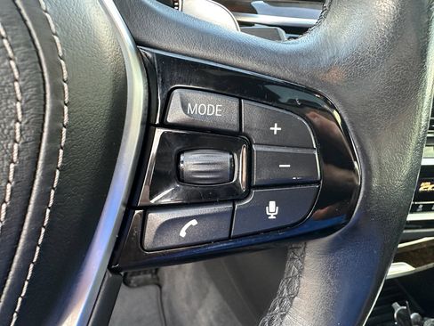 Used 2018 BMW 530i 530i image 19