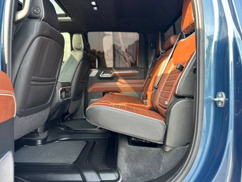 Used 2024 GMC Sierra 2500 Denali Ultimate AWD/4WD image 27