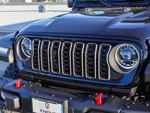 New 2026 Jeep Gladiator Rubicon w/ Steel Bumper Group image 6