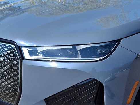 Certified 2023 BMW iX xDrive50 w/ Premium Package AWD/4WD image 9