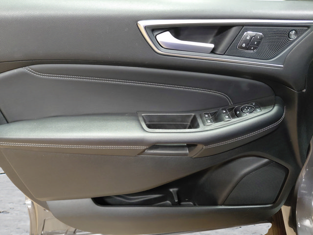 Used 2024 Ford Edge Titanium AWD/4WD image 26