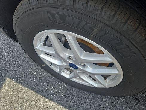 Certified 2022 Ford Edge SEL w/ Convenience Package image 9