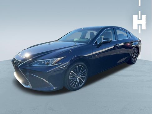 Used 2025 Lexus ES 350 w/ Premium Package FWD image 3