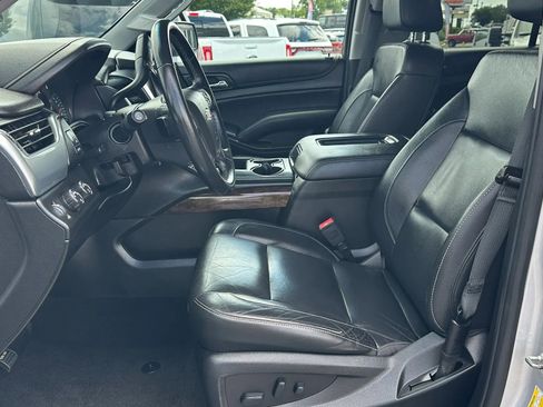 Used 2018 Chevrolet Suburban LT AWD/4WD image 8