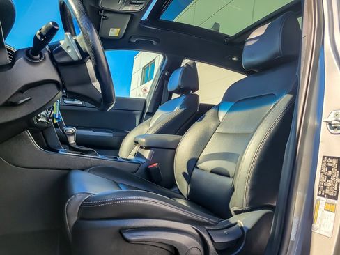 Used 2020 Kia Sportage S w/ S Sunroof Package image 7