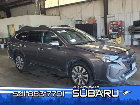 Used 2023 Subaru Outback Touring AWD/4WD image 1
