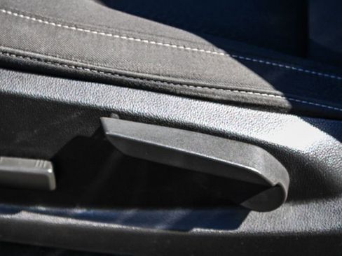 Used 2021 GMC Canyon Elevation w/ Driver Alert Package image 21