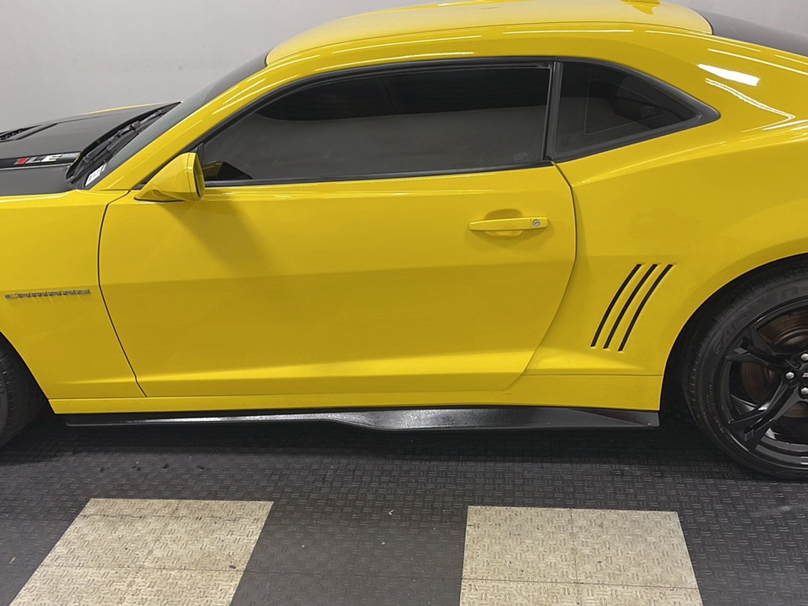 Used 2014 Chevrolet Camaro SS w/ SS Performance Package RWD image 13