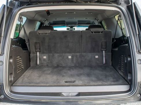 Used 2019 GMC Yukon XL SLE image 10