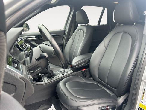 Used 2017 BMW X1 xDrive28i AWD/4WD image 9