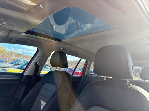 Used 2017 Volkswagen Golf Alltrack SEL image 20