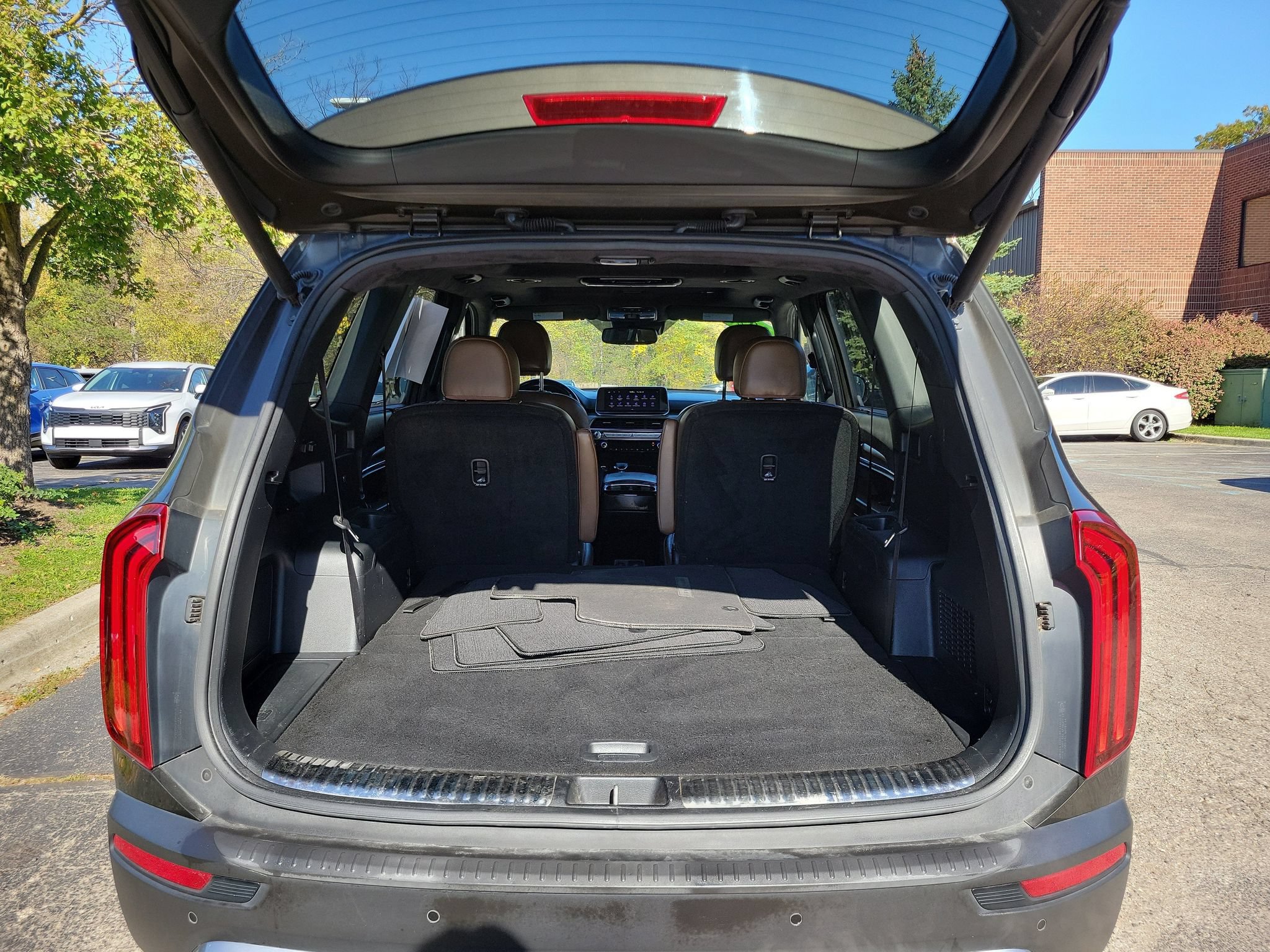 Used 2020 Kia Telluride SX w/ SX Prestige Package AWD/4WD image 28