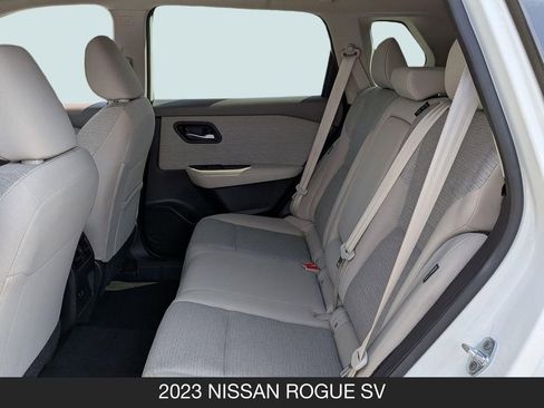 Used 2023 Nissan Rogue SV FWD image 16