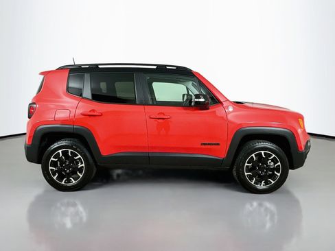 Used 2023 Jeep Renegade Trailhawk w/ Trailhawk Elite Group AWD/4WD image 4