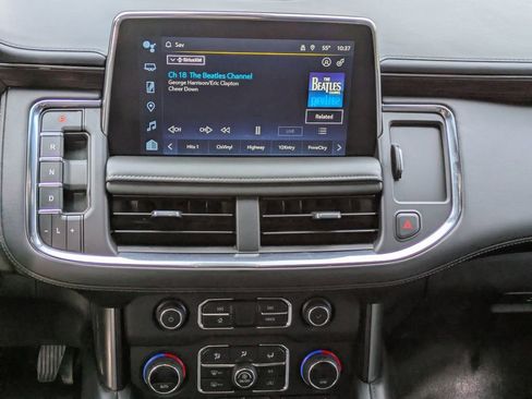 Used 2022 Chevrolet Tahoe Z71 w/ Luxury Package image 19