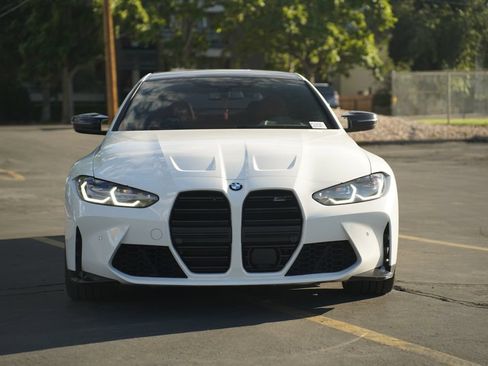 Used 2022 BMW M4 xDrive Competition w/ Executive Package AWD/4WD image 8