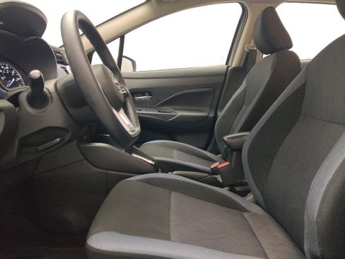 Used 2024 Nissan Versa SV FWD image 17