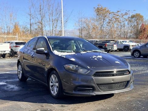 Used 2014 Dodge Dart SXT image 2