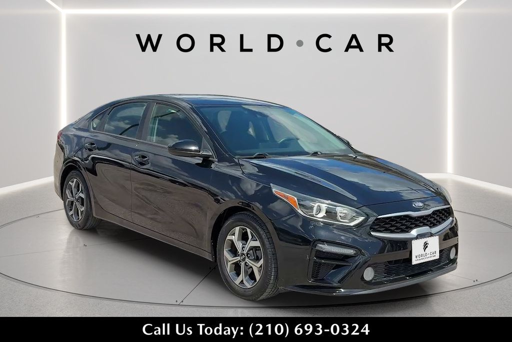 Used 2019 Kia Forte LXS FWD image 1