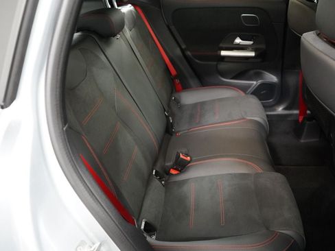 Used 2024 Mercedes-Benz GLA 35 AMG 4MATIC image 22