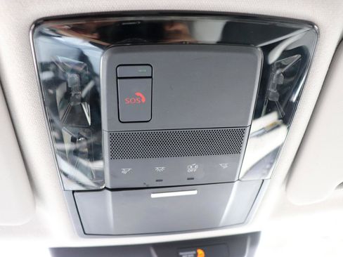 Used 2025 Mitsubishi Outlander SE AWD/4WD image 51