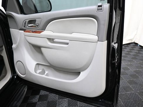 Used 2013 Chevrolet Tahoe LT w/ Luxury Package image 23