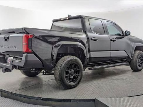 Used 2025 Toyota Tacoma SR RWD image 8