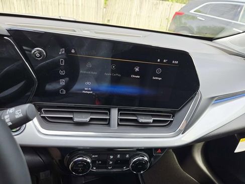 New 2026 Chevrolet Trax LT w/ Driver Confidence Package FWD image 18