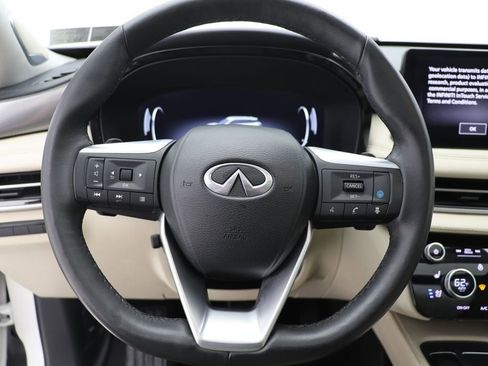 Used 2023 INFINITI QX60 Luxe w/ Performance Audio Package image 17