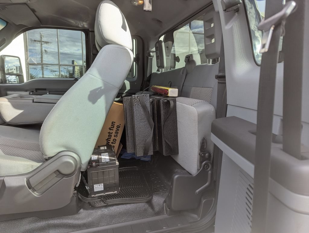 Used 2019 Ford F650 2WD SuperCab Super Duty image 32