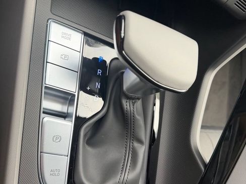 New 2026 Hyundai Elantra SEL Sport Premium FWD image 32