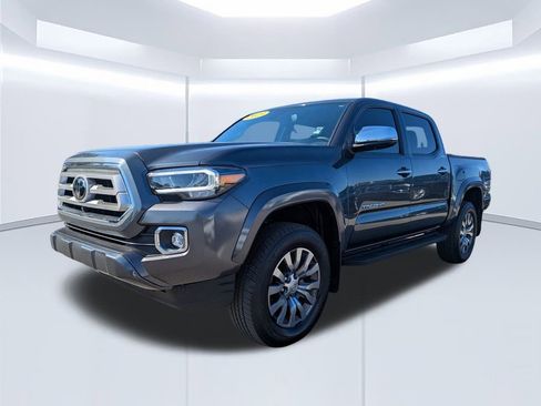 Used 2023 Toyota Tacoma Limited image 8