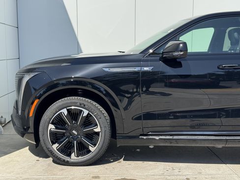 New 2025 Cadillac Escalade IQ Sport 1 w/ Smart Trailering package image 5