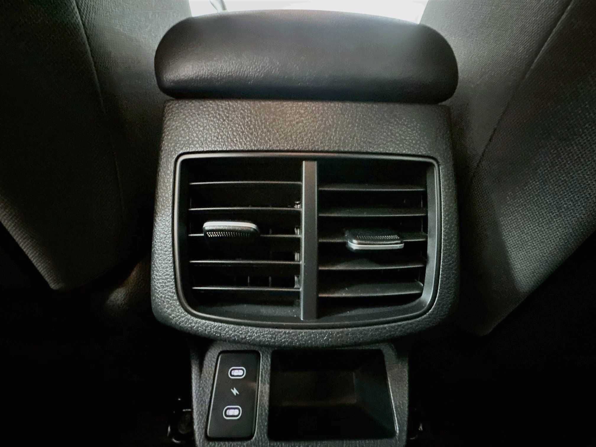 Certified 2026 Kia Seltos LX FWD image 23