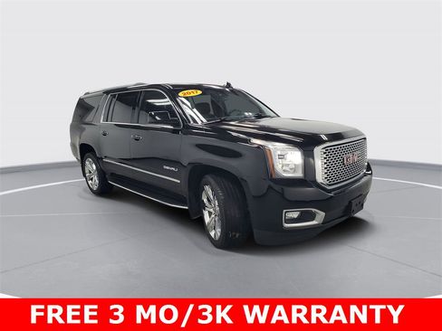 Used 2017 GMC Yukon XL Denali image 2