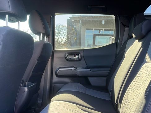 Used 2023 Toyota Tacoma TRD Off-Road image 20