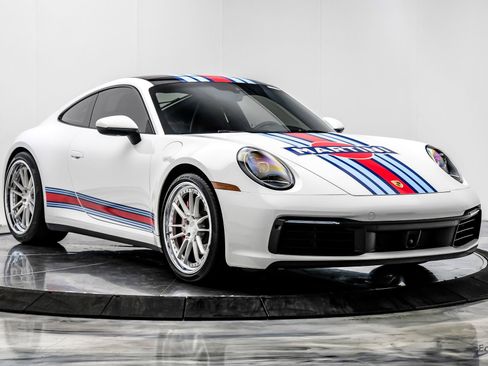 Used 2020 Porsche 911 Carrera RWD image 27