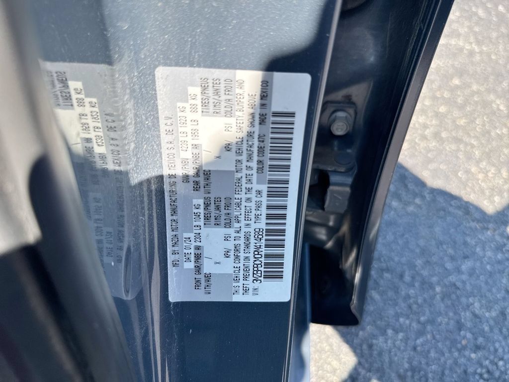 Used 2024 MAZDA MAZDA3 s AWD/4WD image 28