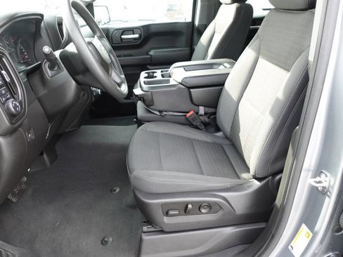 Used 2023 Chevrolet Silverado 1500 Custom image 18